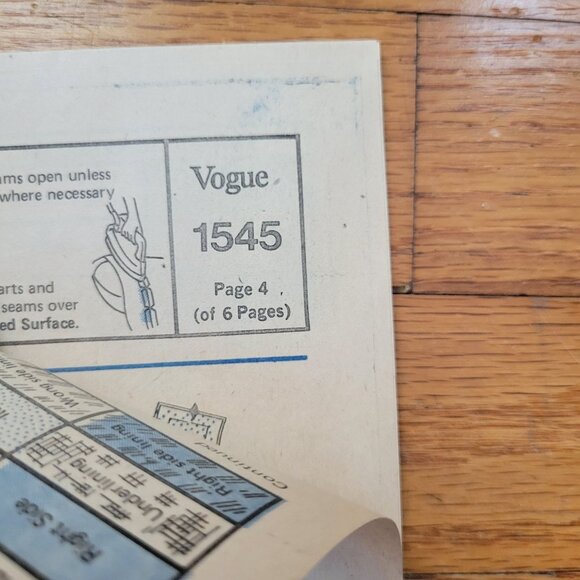 Vintage Vogue Little Girls Dress Sewing Pattern 1545 Classic Design - Picture 6 of 6